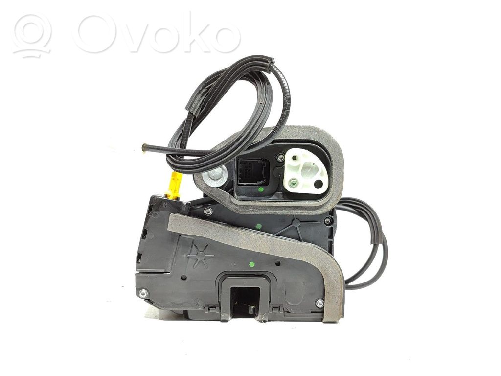 Serrure de porte avant   C3039076