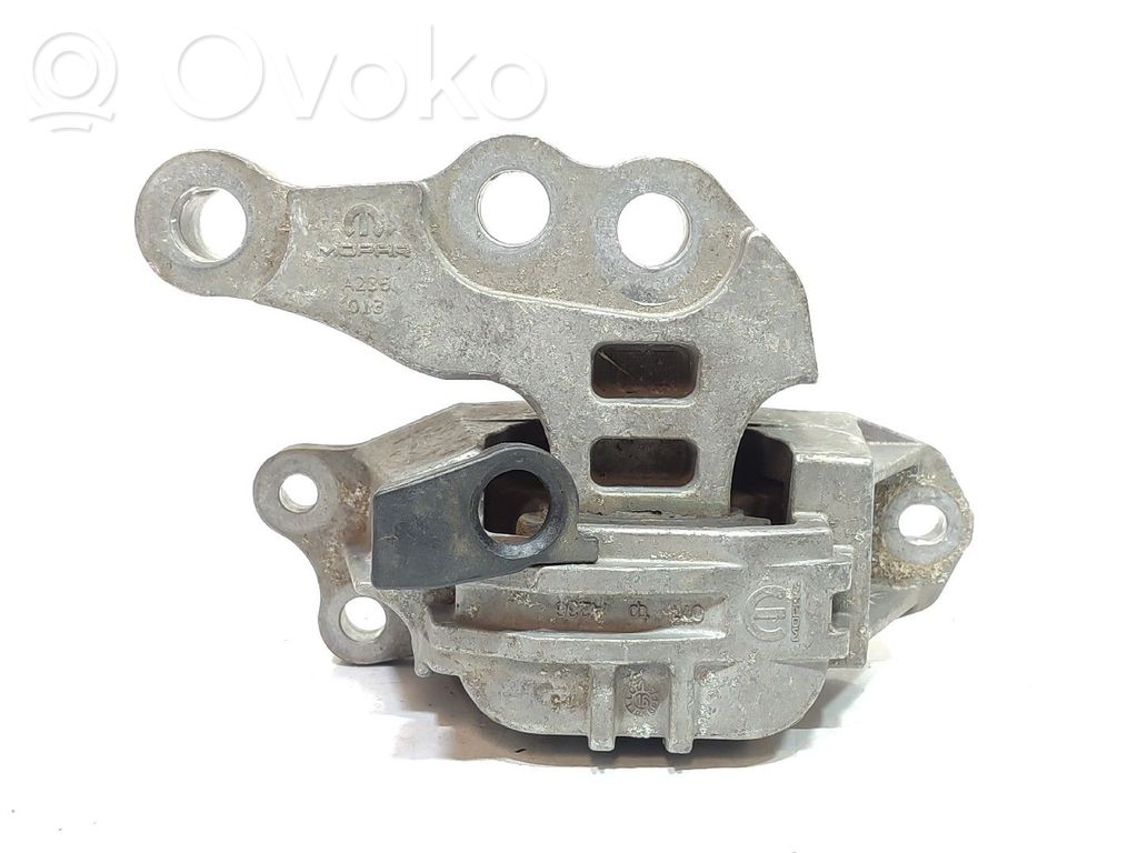 Fiat Tipo Engine mount bracket 