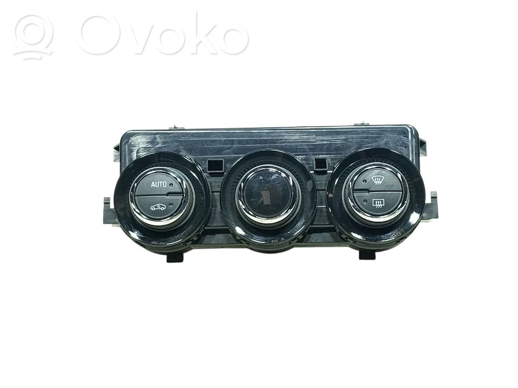 Opel Corsa E Interrupteur de climatisation (A / C) 