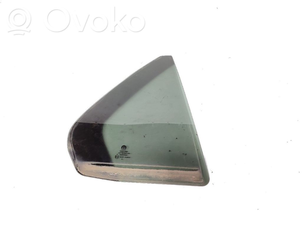 Rear side window   43R002412,ESCURECIDO