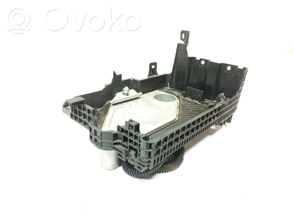 Battery box tray   P1019156A,DEFEITO