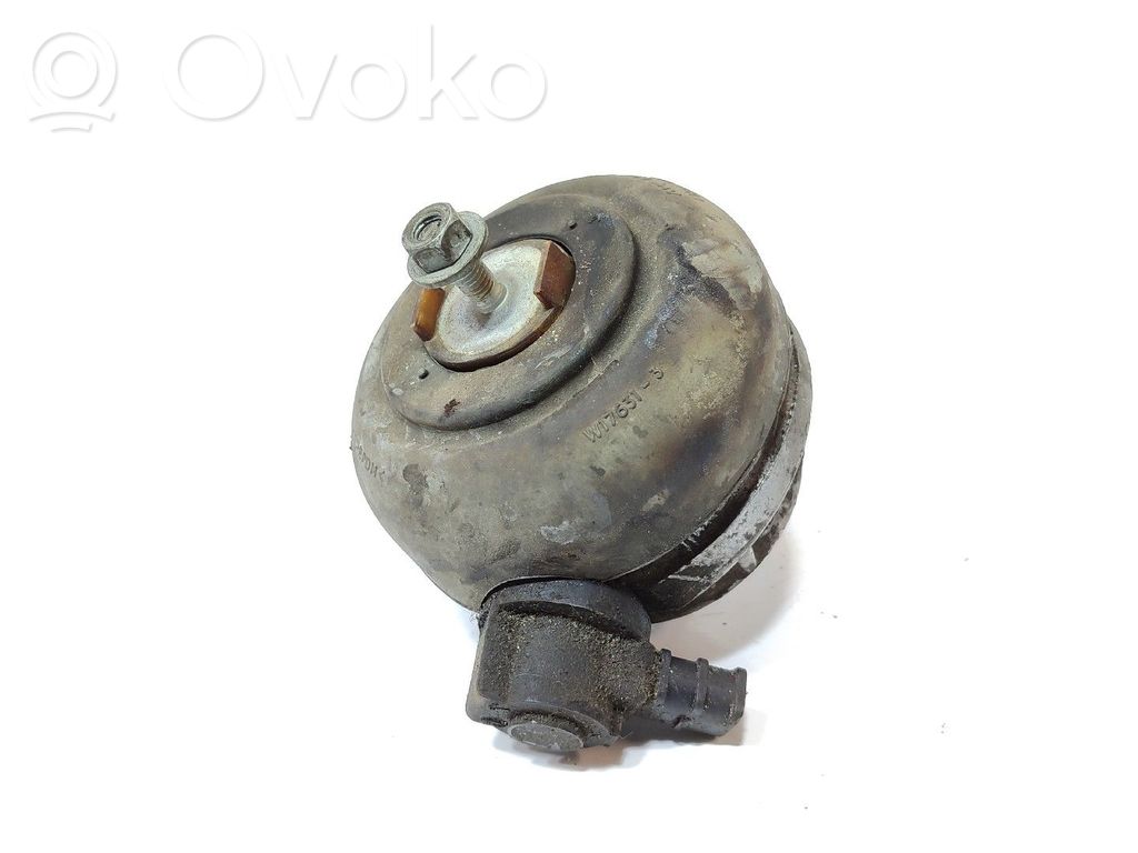 Engine mount bracket   4B3199379H