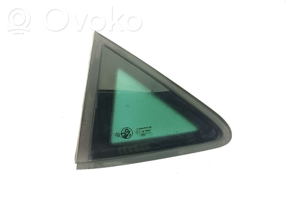 Seat Leon (5F) Rear side window 