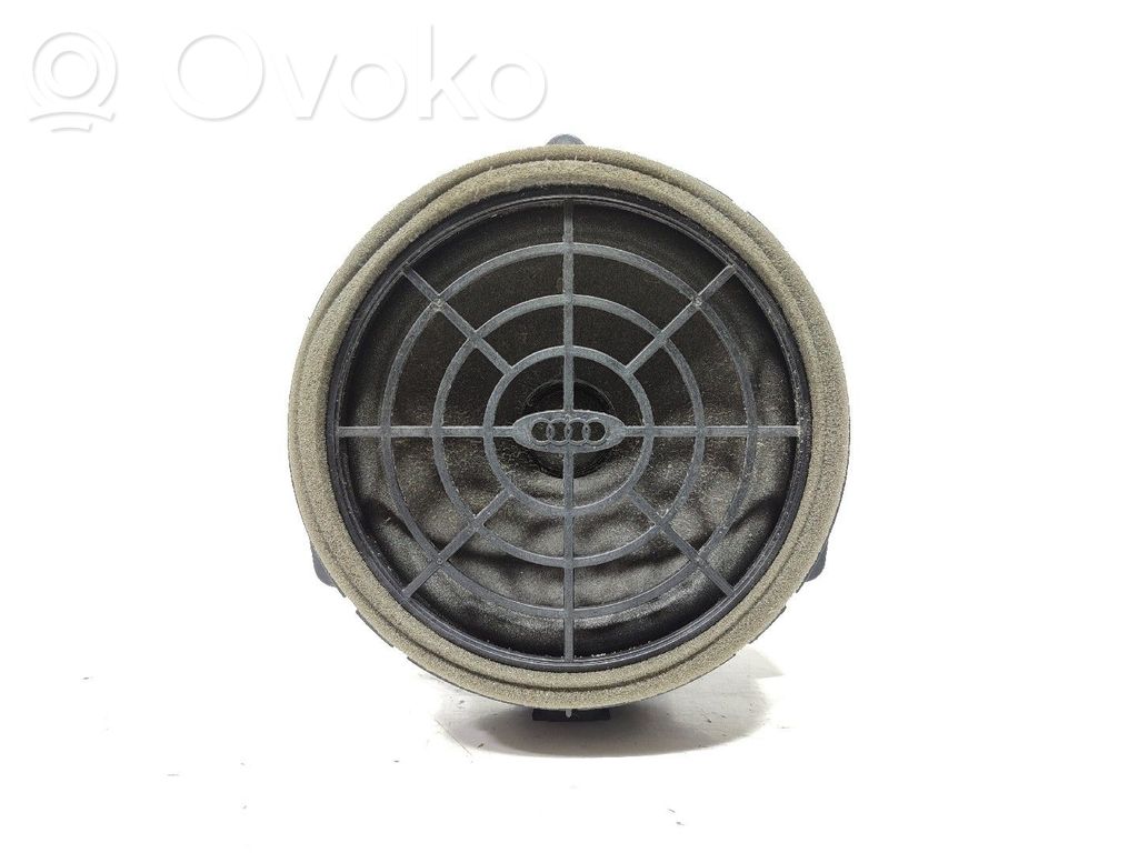 Paneelikaiutin   8R0035411