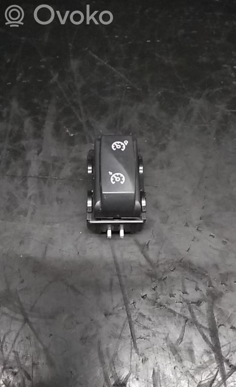 Renault Clio IV Cruise control switch 
