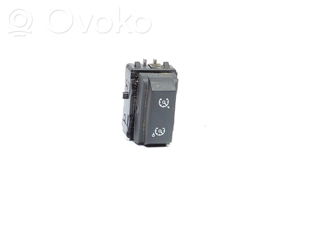 Renault Clio IV Cruise control switch 