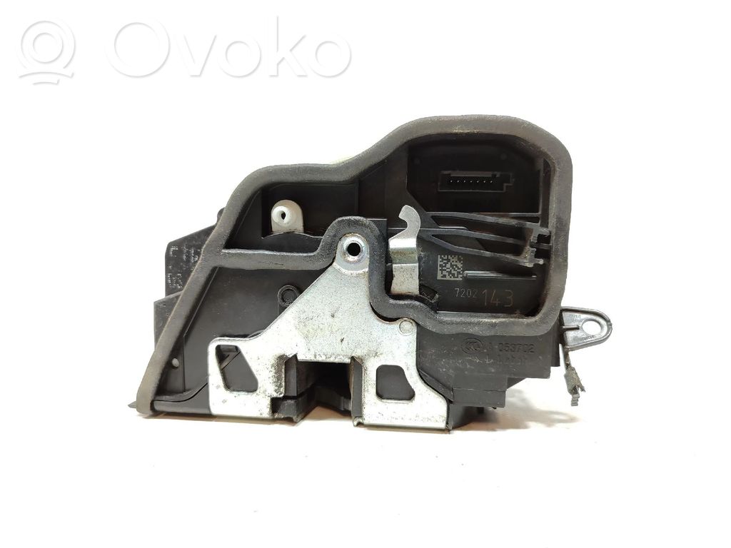 Cerradura de puerta delantera   7202143