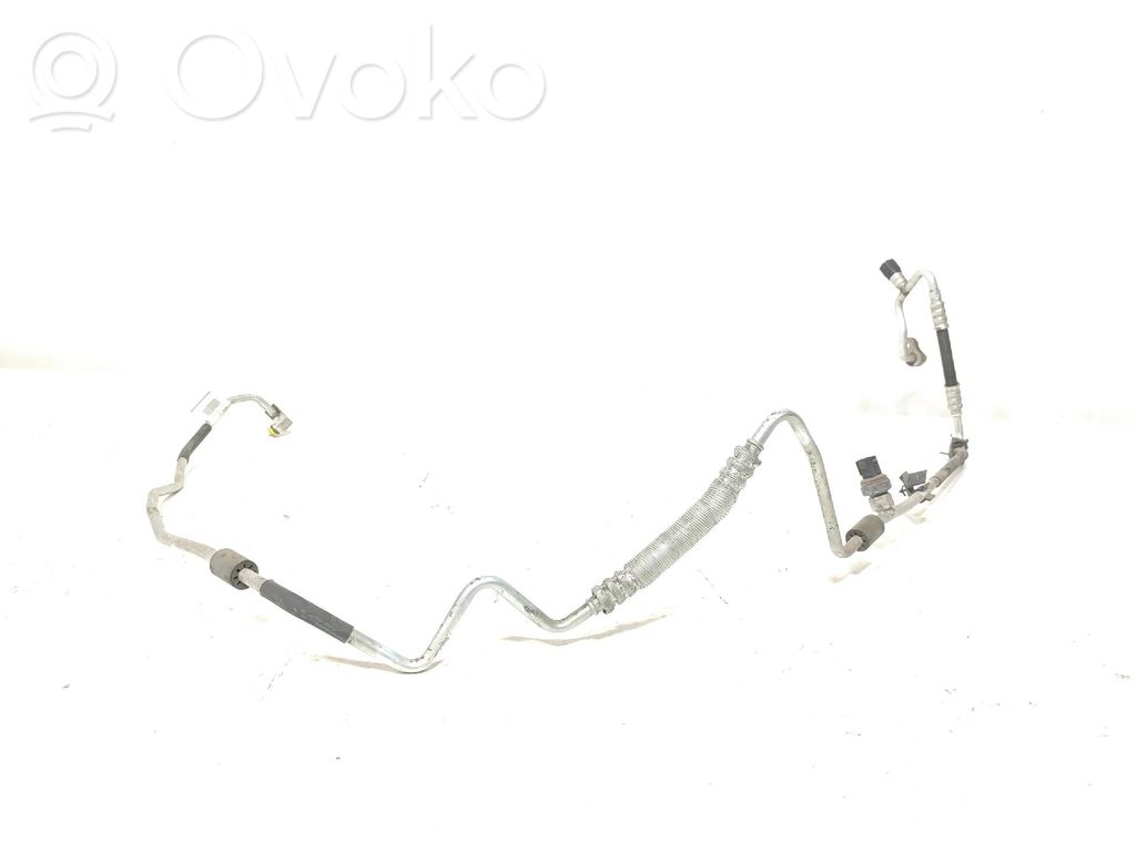 Air conditioning (A/C) pipe/hose   9151733,9151735