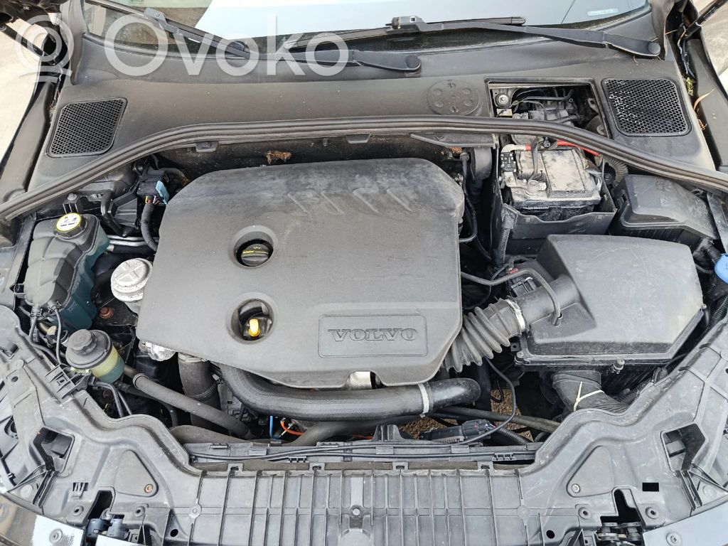 Engine cover (trim)