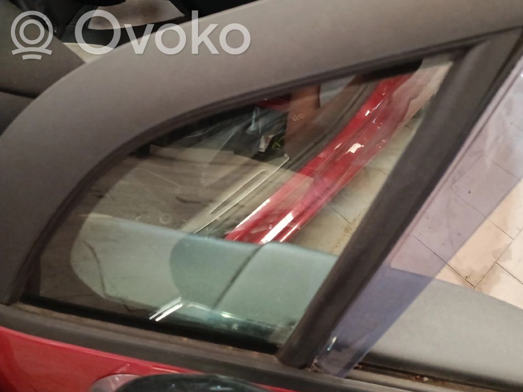 Citroen DS3 Fenêtre triangulaire avant / vitre