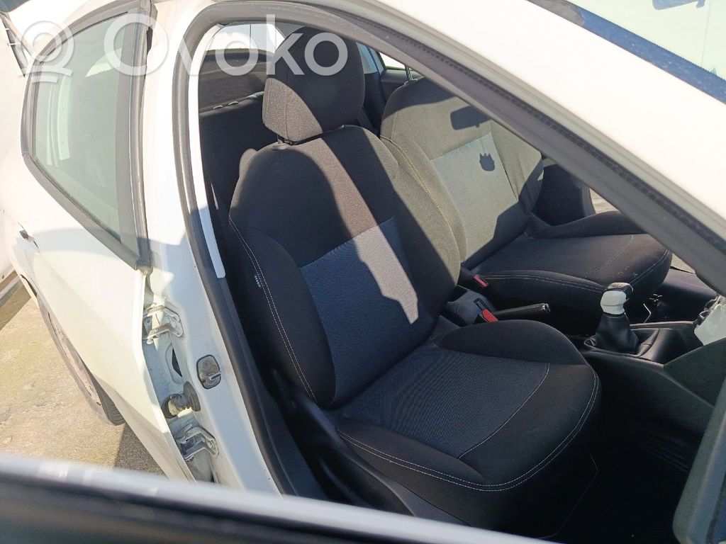 Peugeot 208 I Sedile anteriore del passeggero