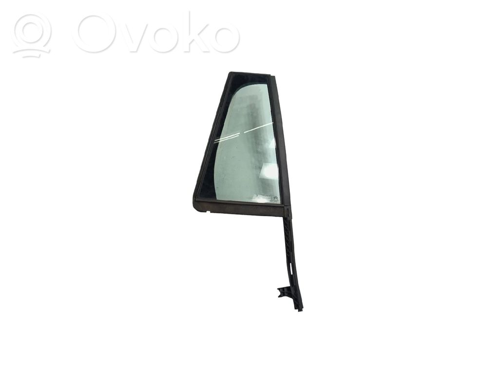 Vidrio lateral trasero   43R000016,DEFEITO,NORMAL