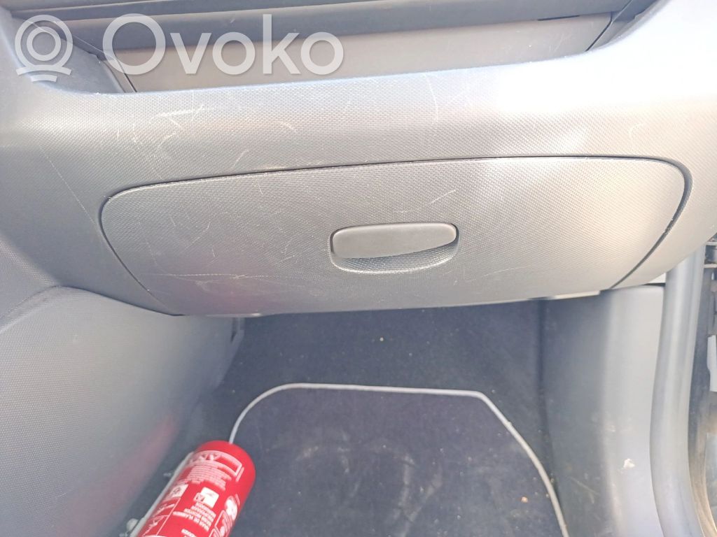 Renault Clio IV Daiktadėžė 