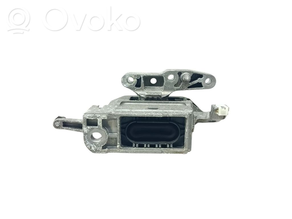 Mini One - Cooper F56 F55 Engine mount bracket 