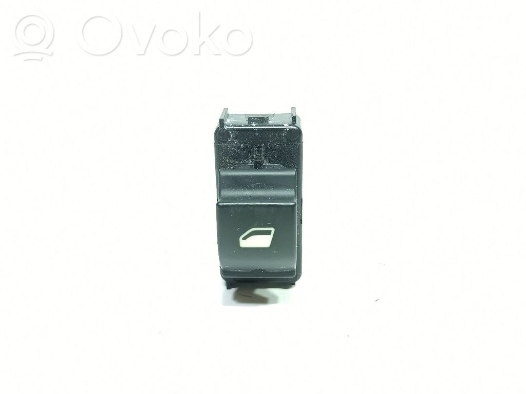 Peugeot 208 II Electric window control switch 