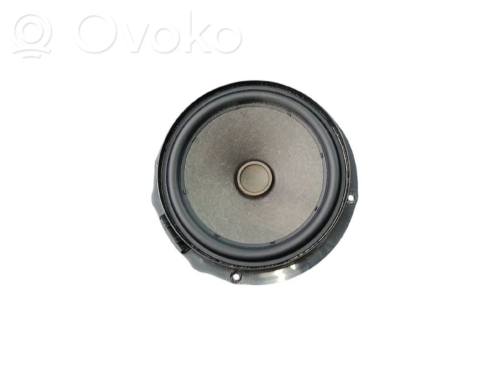 Volkswagen Polo VI Altavoz del panel 