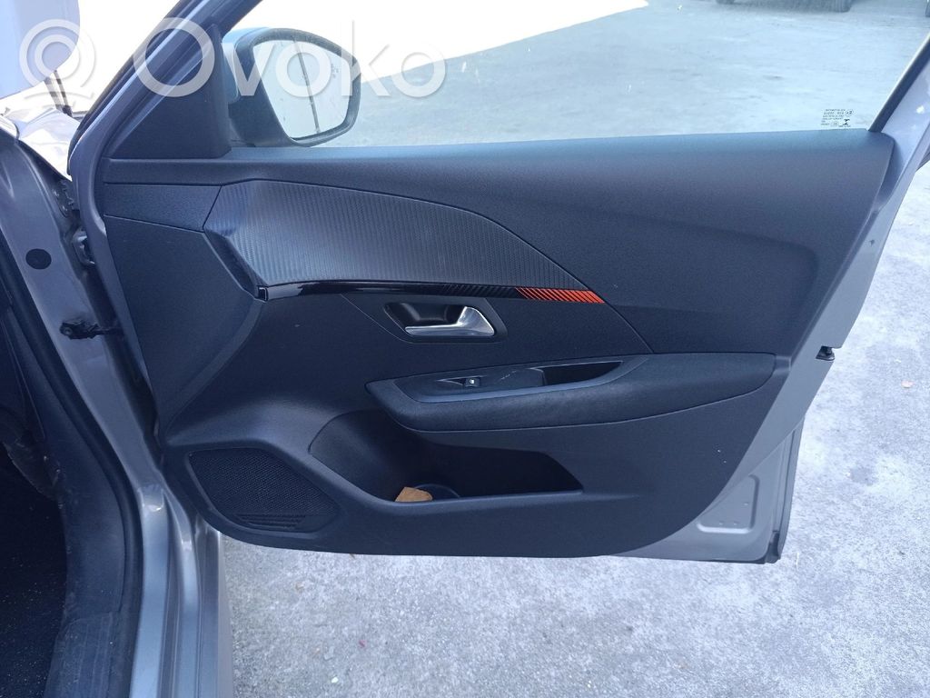 Peugeot 208 II Revestimiento de puerta delantera