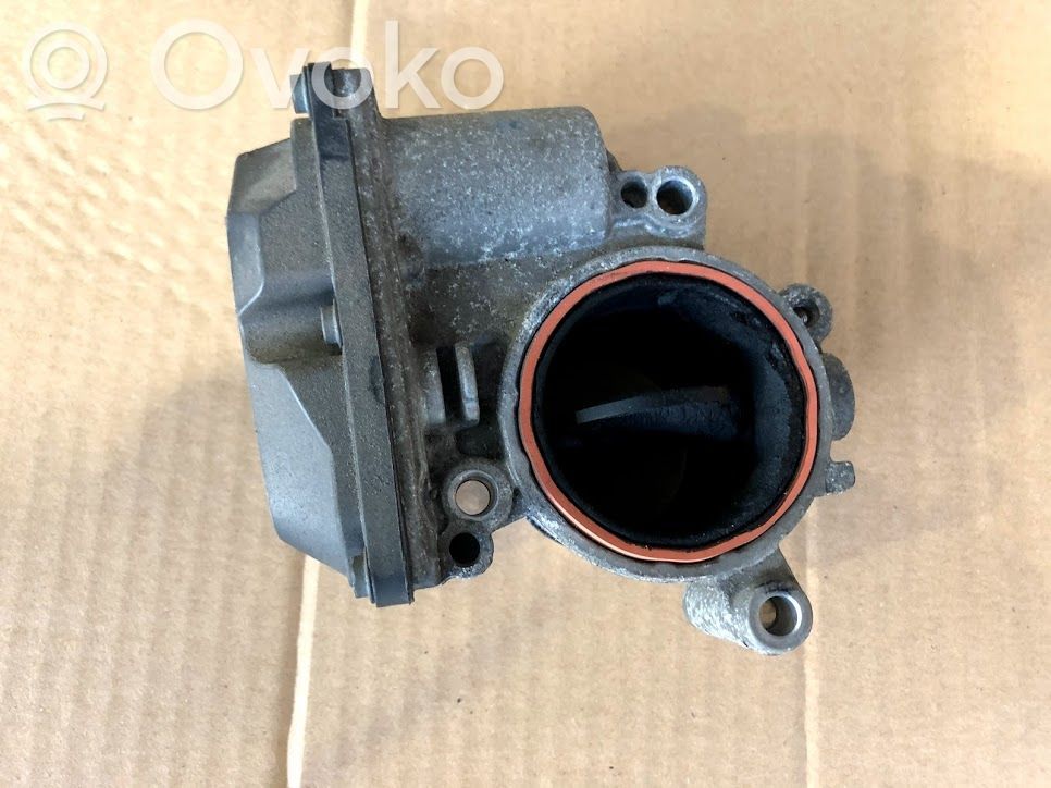 Volkswagen PASSAT CC Throttle valve 