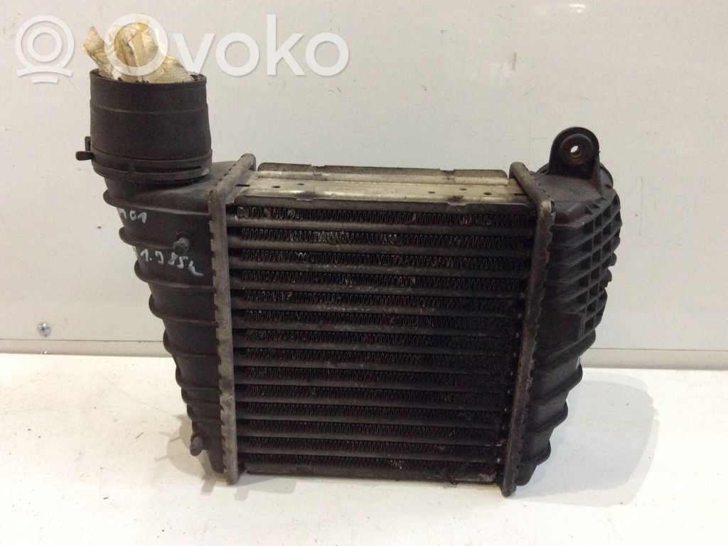Audi A2 Interkūlerio radiatorius 