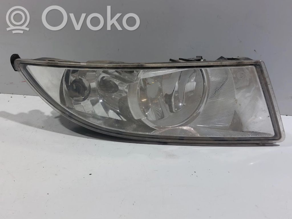 Skoda Fabia Mk2 (5J) Etusumuvalo 