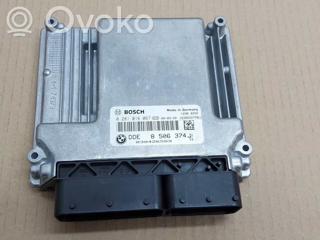 BMW 3 E90 E91 Variklio valdymo blokas 