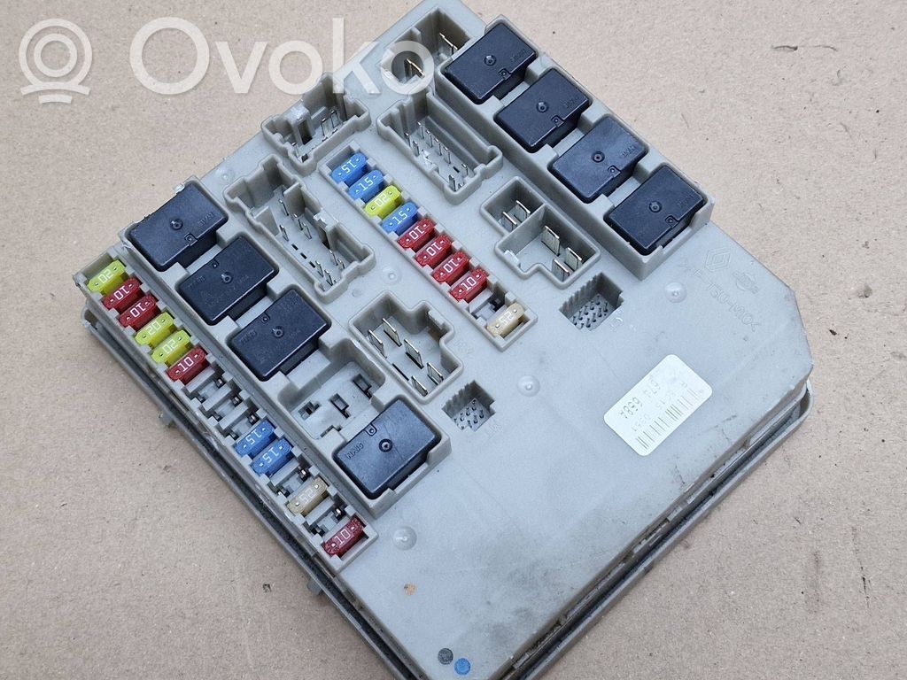Renault Clio III Drošinātāju bloks 
