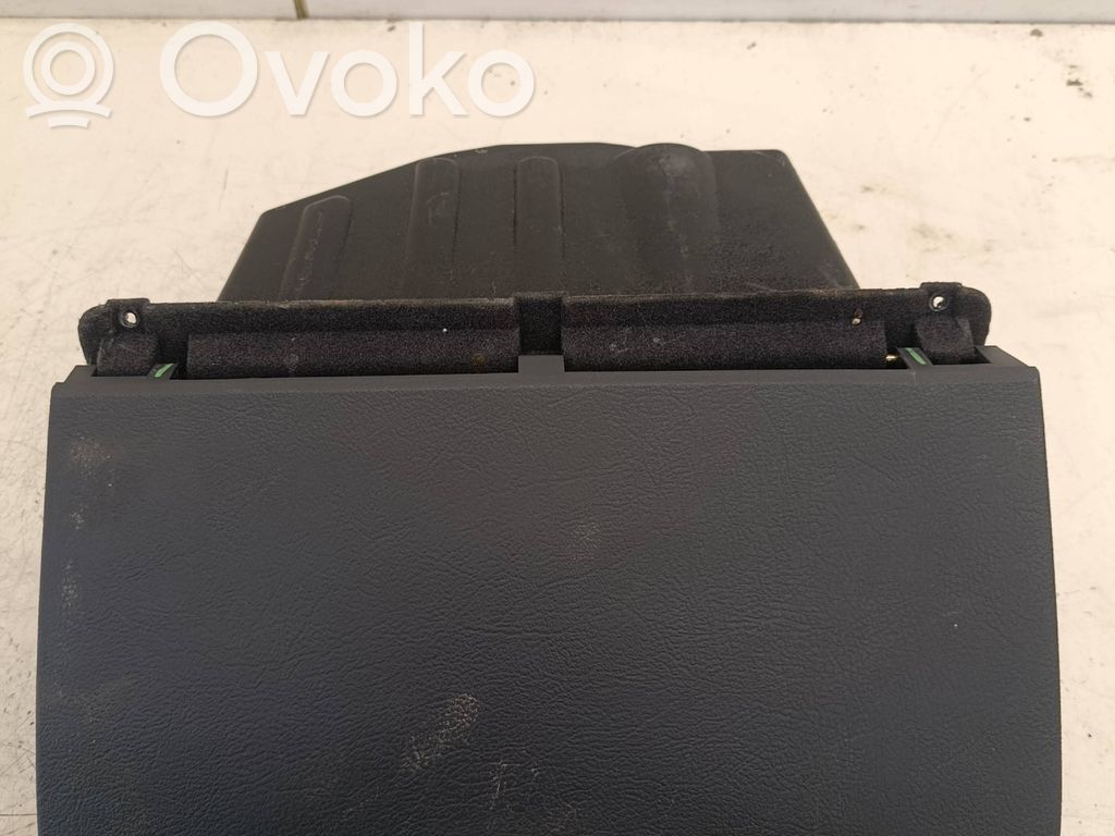 Citroen C5 Hansikaslokero 