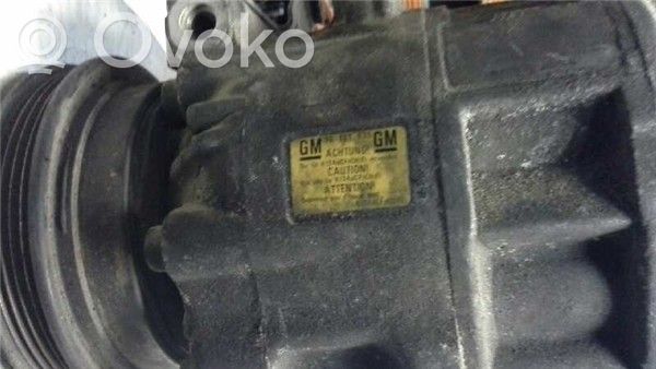 Opel Omega B2 Air conditioning (A/C) compressor (pump) 