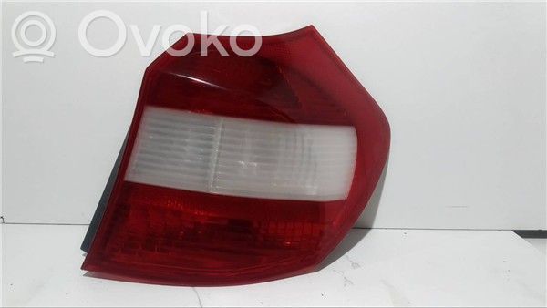 Rear tail light bulb   6924502