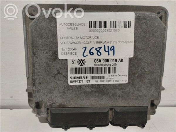 Volkswagen Golf V Engine control unit/module ECU 