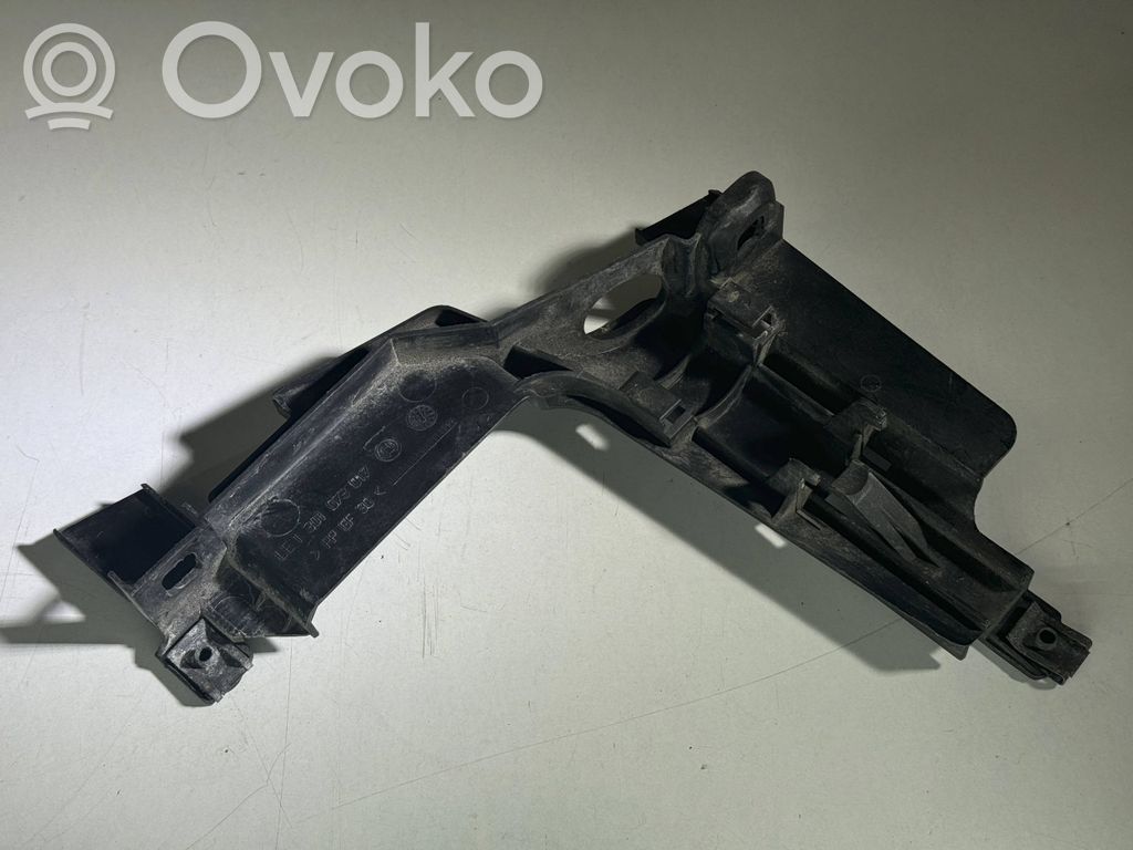 BMW 3 E46 Headlight/headlamp mounting bracket 