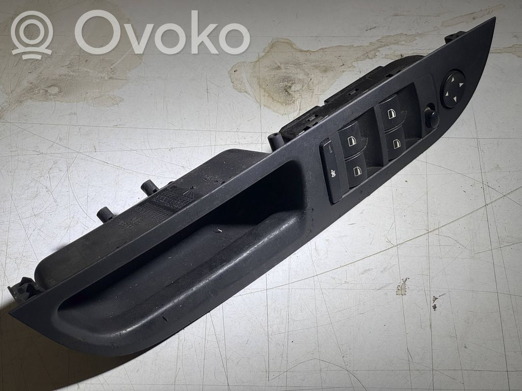 Electric window control switch   6983693