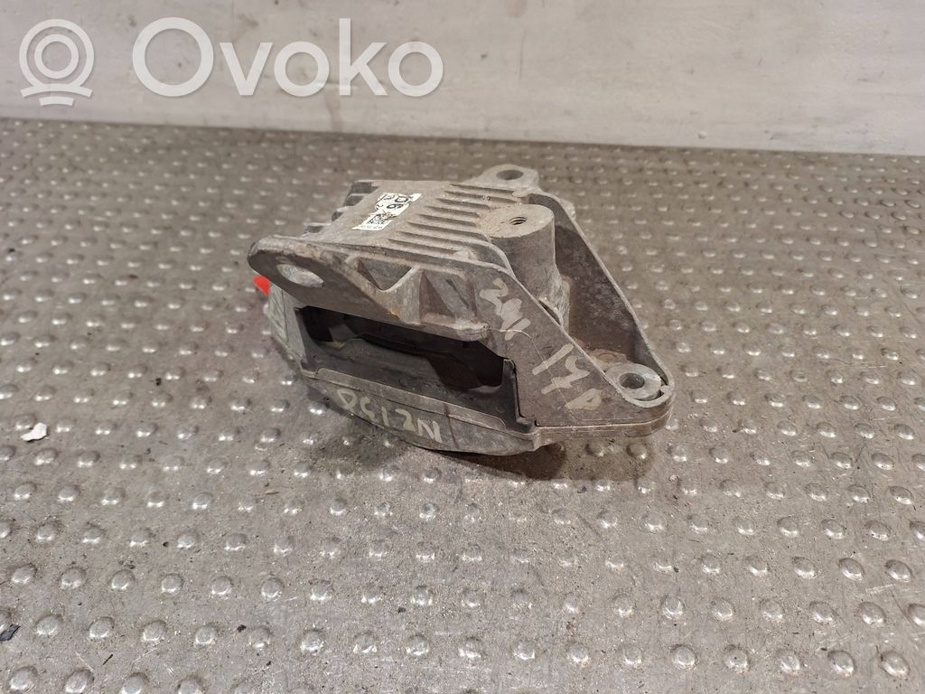 Łapa / Mocowanie silnika   S25056419