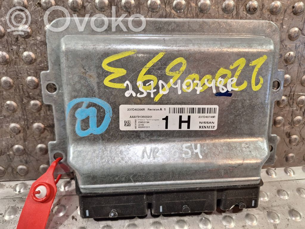 Renault Twingo III Engine control unit/module 