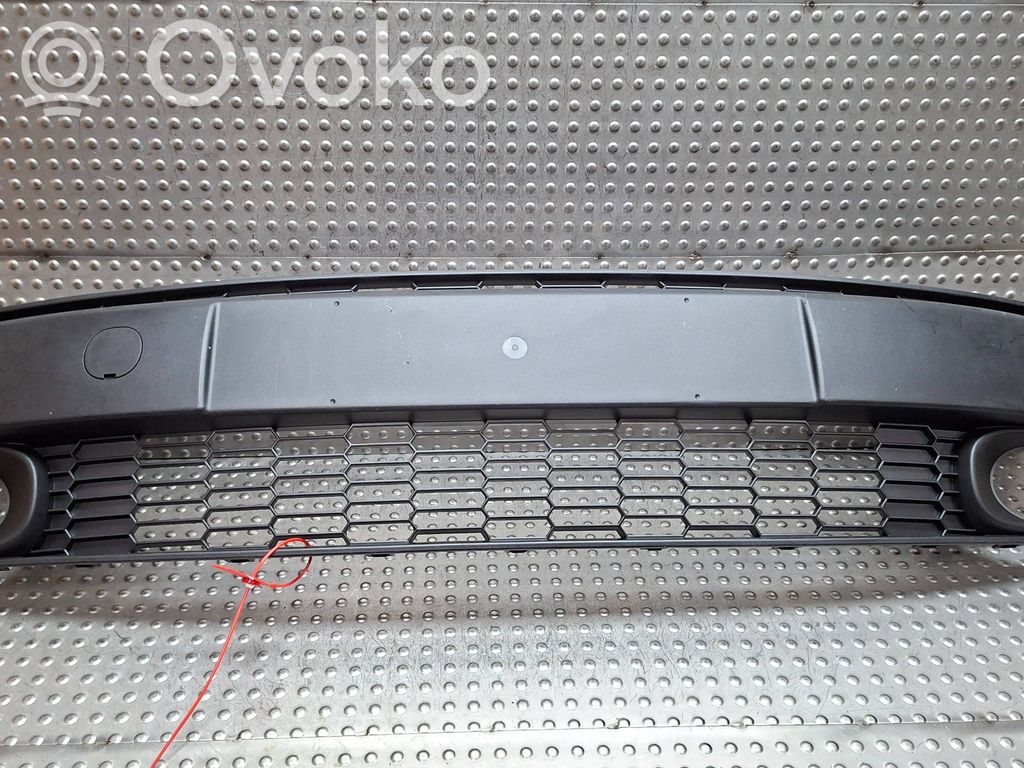 Fiat 500L Kratka dolna zderzaka przedniego 