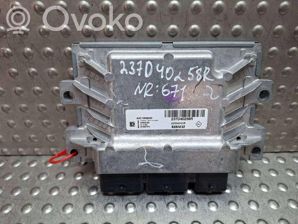 Renault Kangoo II Engine control unit/module 