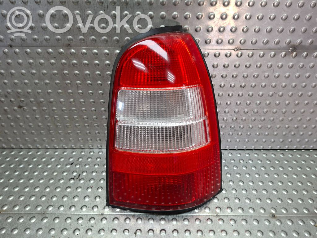 Opel Vectra B Lampă spate în caroserie 