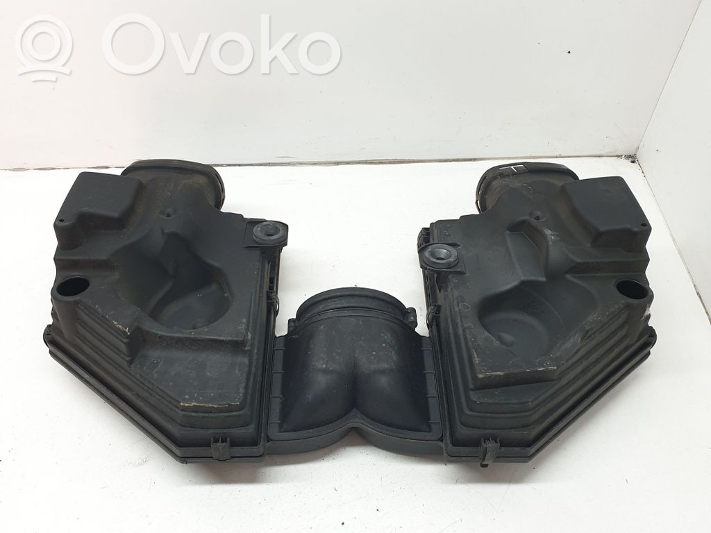 BMW X5 E70 Air filter box 