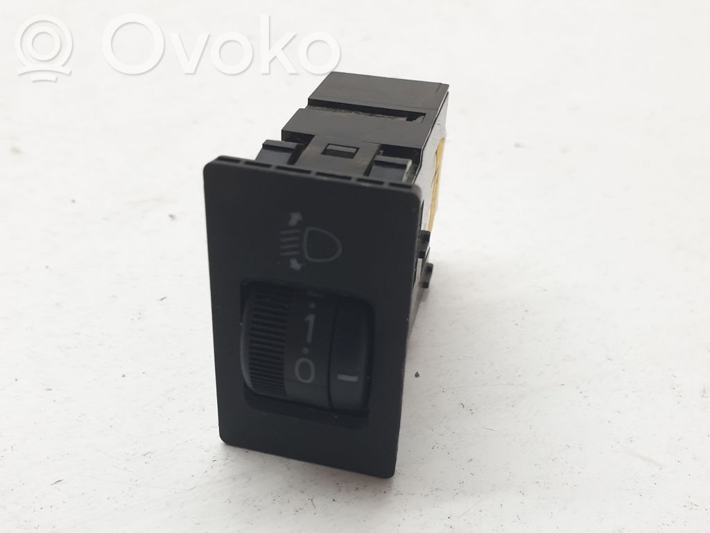Headlight level height control switch