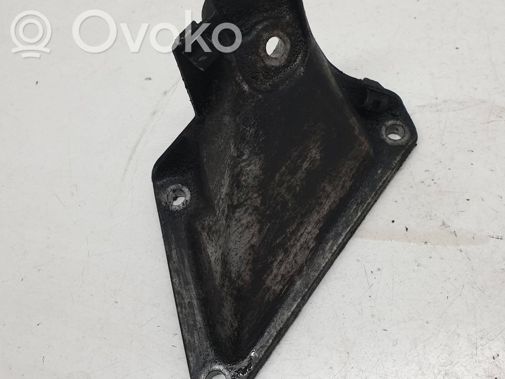 BMW 5 E60 E61 Engine mounting bracket 