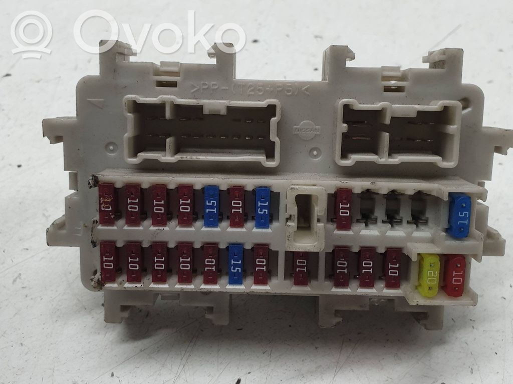 Nissan Pathfinder R51 Fuse module 