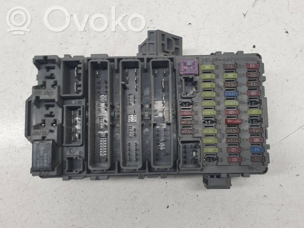 Honda CR-V Fuse box set 