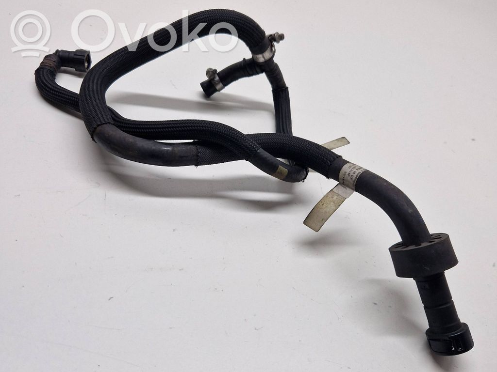 BMW 3 E92 E93 Fuel line pipe 
