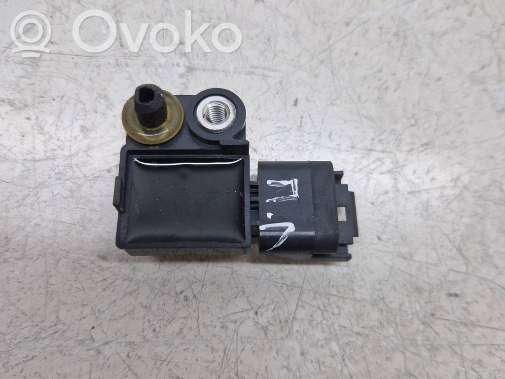BMW 7 F01 F02 F03 F04 Airbag deployment crash/impact sensor 
