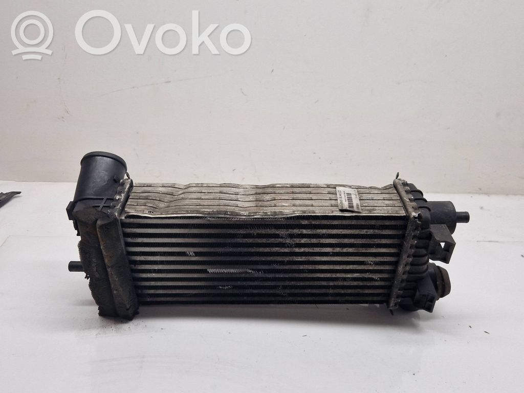 Ford Focus Chłodnica powietrza doładowującego / Intercooler 