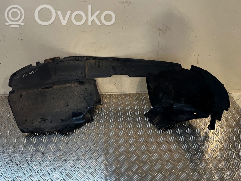 Chrysler Voyager Nadkole przednie 