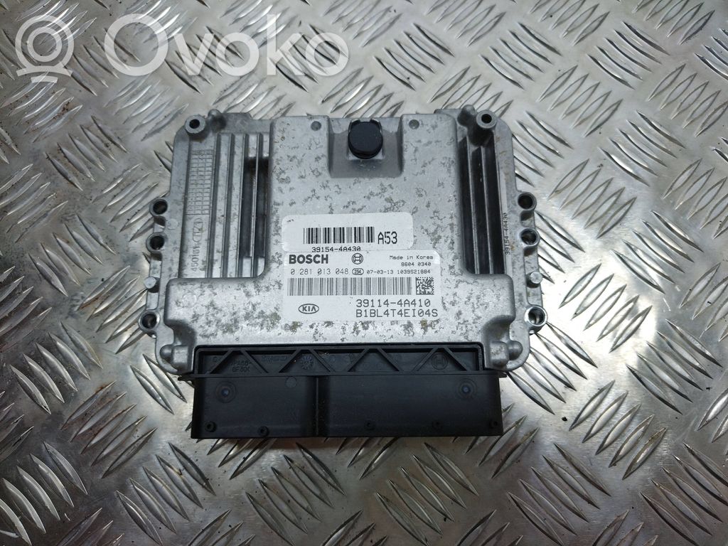 KIA Sorento Engine control unit/module 