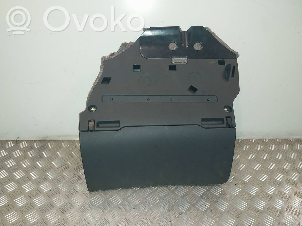 Audi A6 S6 C6 4F Boite à gants 