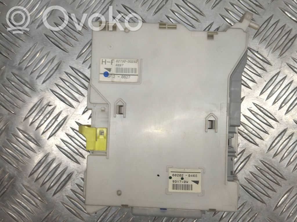 Lexus GS 300 350 430 450H Блок предохранителей 
