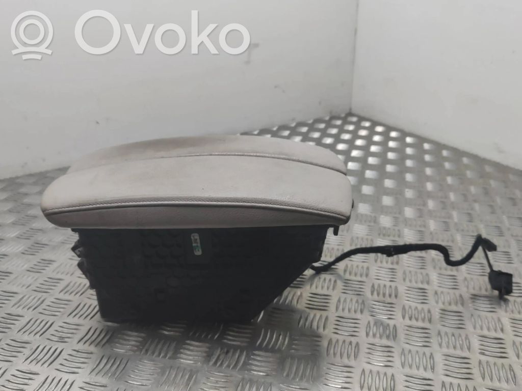 BMW X5 E70 Armrest 
